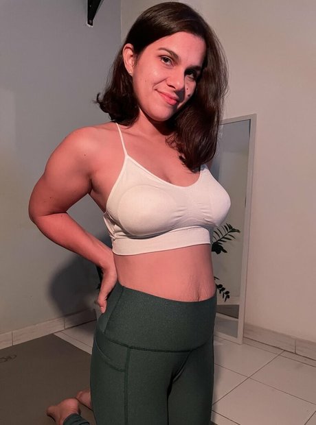 Maria Kois ポルノスター 独占 写真