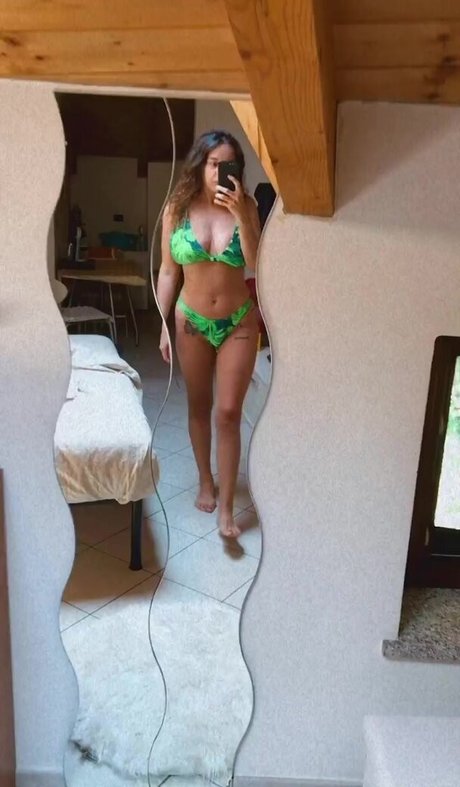 BBCマッサージOnlyFans アートヌード 画像