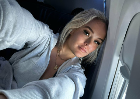 amber jay ホットスター 写真