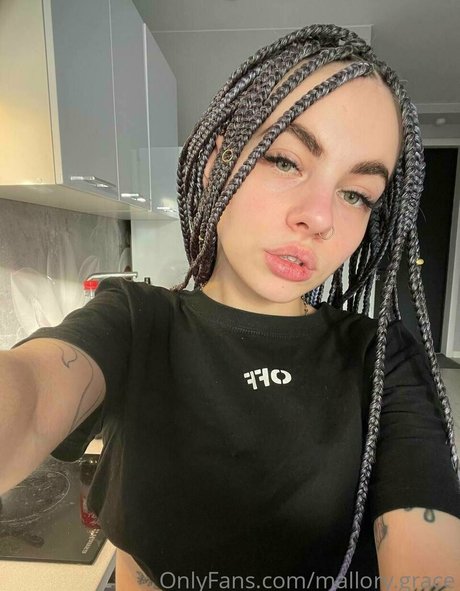 曲線美のランジェリーOnlyFans アートヌード 写真