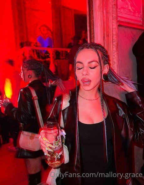 mallory grace 限定モデル 写真