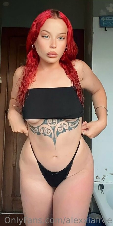 alexxiafree 無料モデル 写真