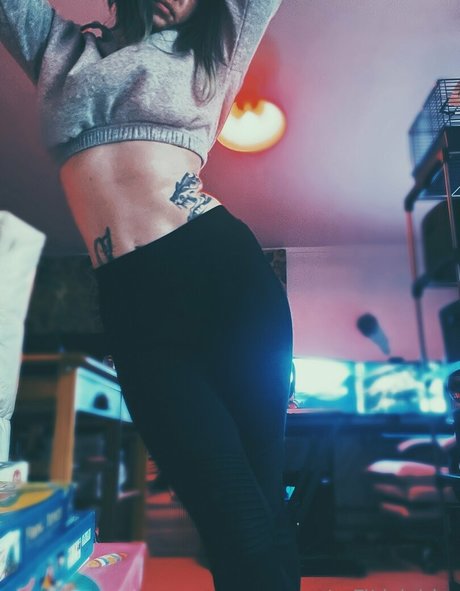 バイセクシャルMMFオンリーファン HD 写真