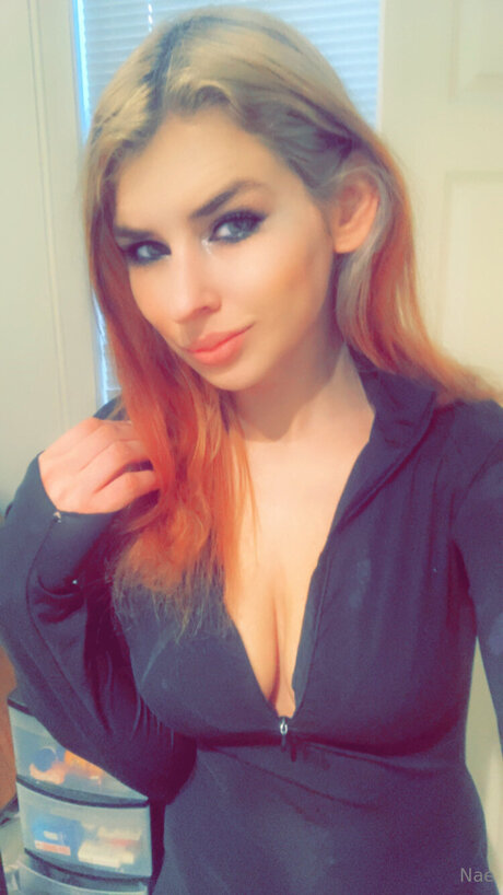 Bipoeticgirl420 アートスター 写真