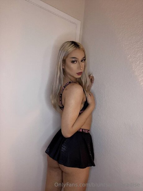 Bluntsandparadise ヌード女優 画像