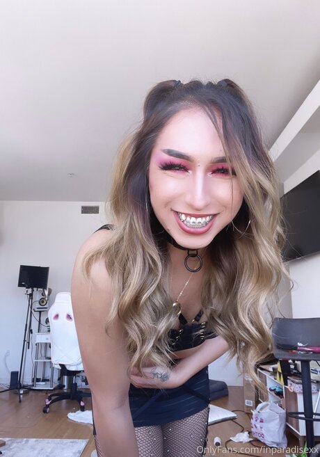 18歳以下の無料OnlyFans ポルノ 画像