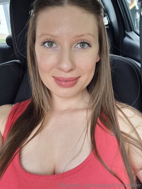 Poppybrightwater HD女優 画像