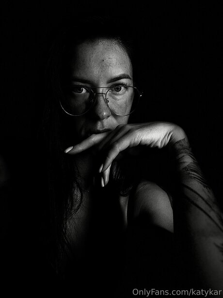 肉厚マンコオンリーファンズ 無料セックス 画像