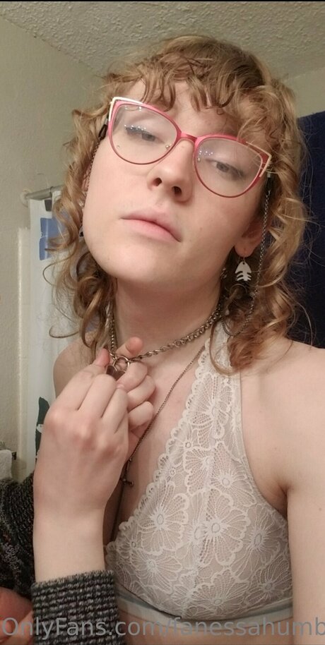 Fanessahumble ポルノモデル 画像