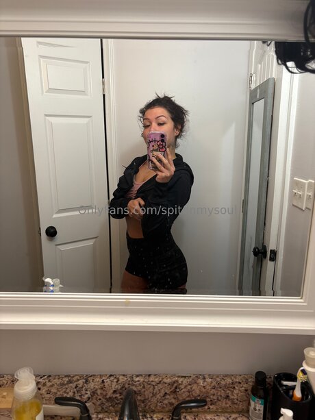 Spitonmysoul トップスター ギャラリー