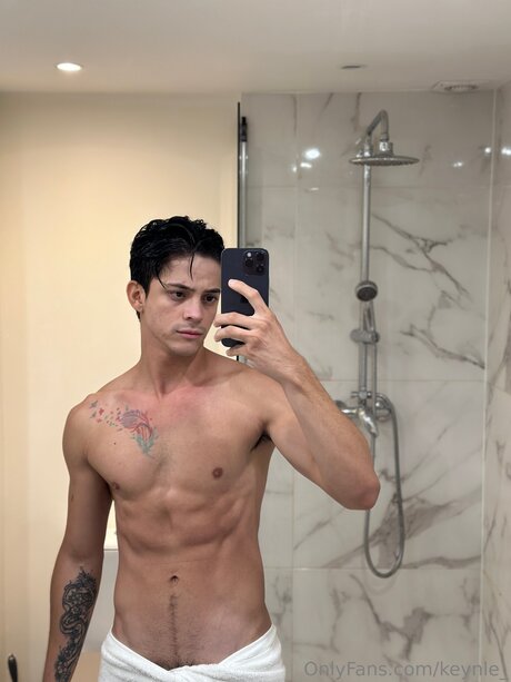 バスルームファックOnlyFans ポルノ 写真