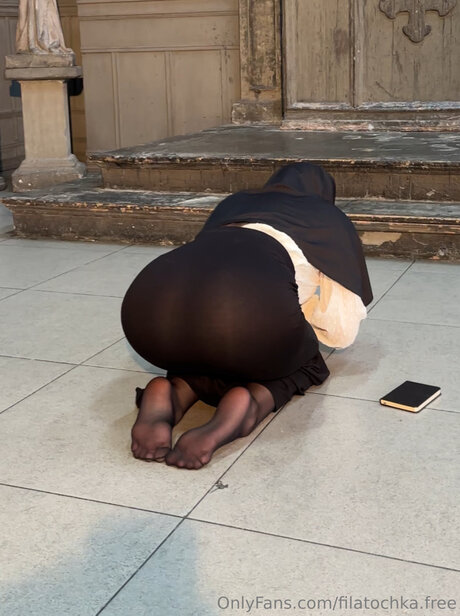 BDSM奴隷OnlyFans ヌード 画像