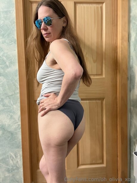 Oh Olivia Xoxo エロティックなポルノスター 画像