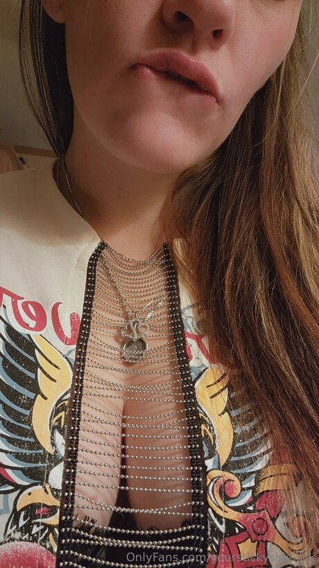 ピナイオンリーファンズ 無料エロ 画像