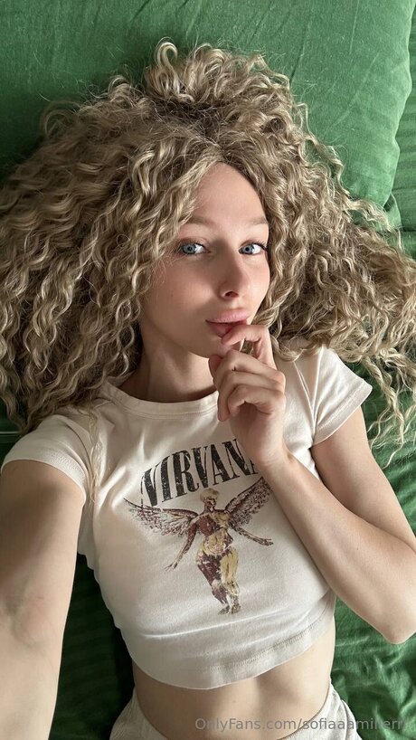 アナル輪姦OnlyFans えろ 写真