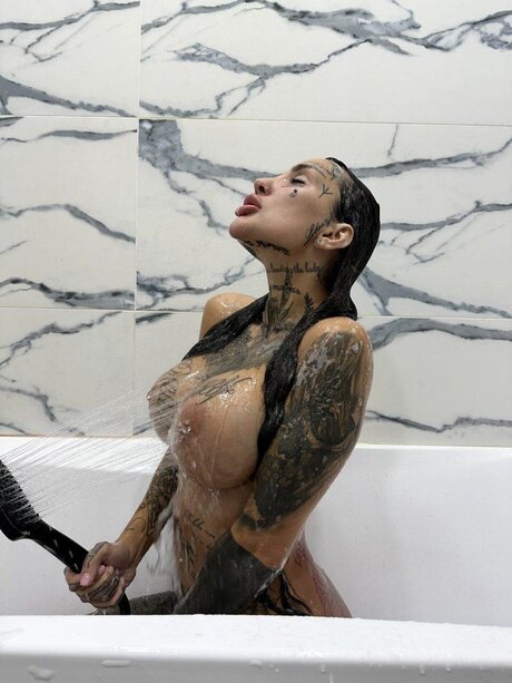 黒人レズビアンオンリーファンズ エロチック 写真