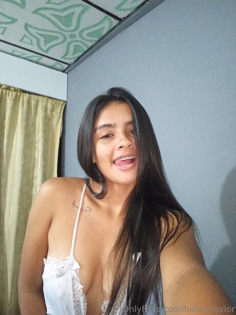 Hillarytaylor 無料モデル アーカイブ