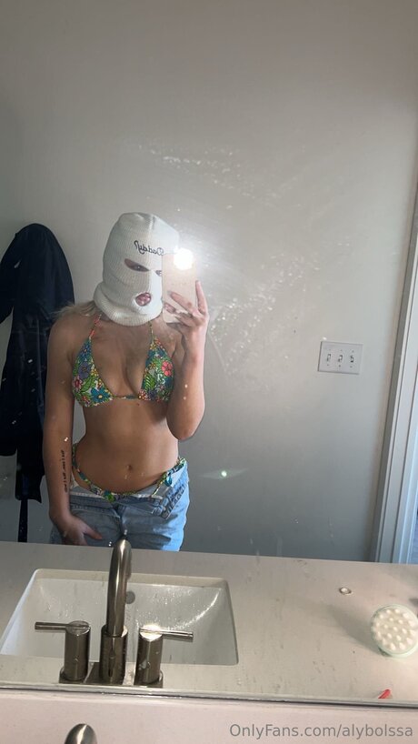 Alybolssa ホットモデル 画像