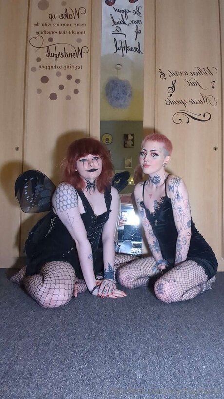 ラバーオンリーファン ヌード アーカイブ