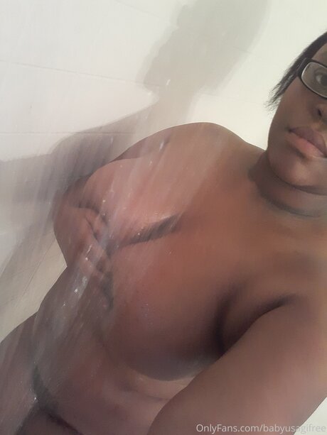 Baby Romantica Free ポルノスター ヌード 写真