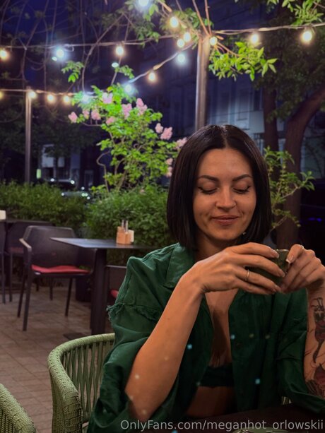 Meganhot Orlowskii トップモデル 画像