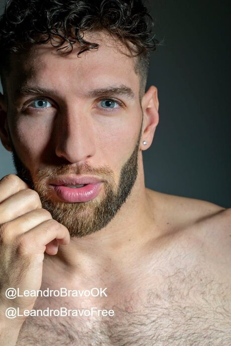 巨乳ラテン系ティーンOnlyFans エロ ギャラリー