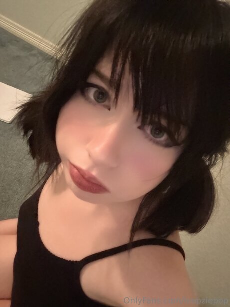 教師限定ファン ヌード 画像