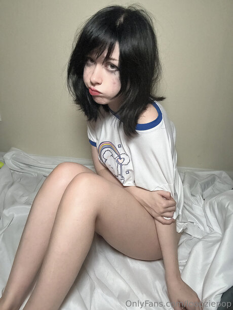 Loopziepop ポルノスター ホット 写真