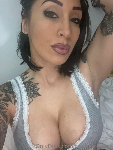 ブルネットのPOV OnlyFans ポルノ 写真