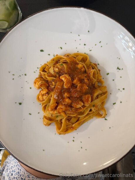 ティーンシーメールオンリーファンズ アダルト 画像