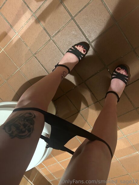 Smoked Sage12 ポルノモデル 写真