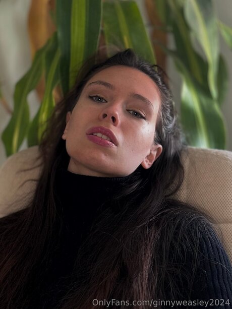 Dominga2024 女優 写真