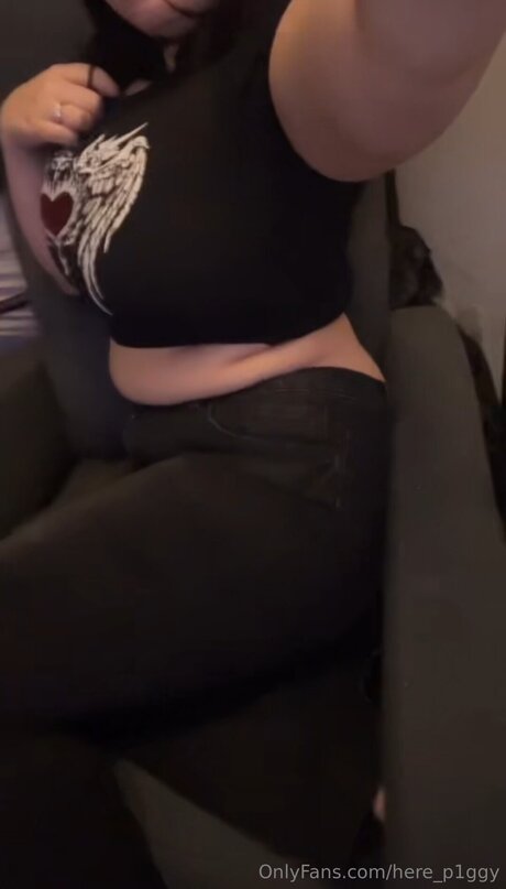 Here P1ggy 最高のポルノスター 画像