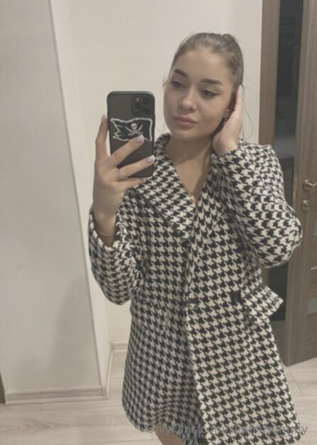 男性TikTokスターOnlyFans ポルノ 写真