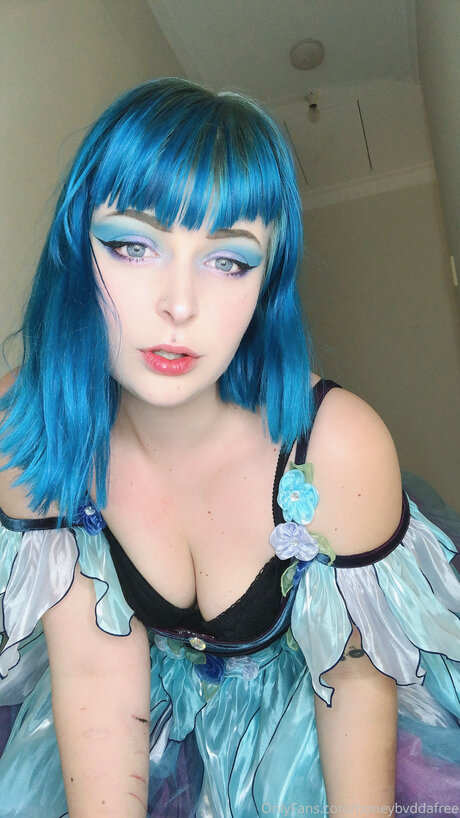 Honeybvddafree ヌードのポルノスター 写真