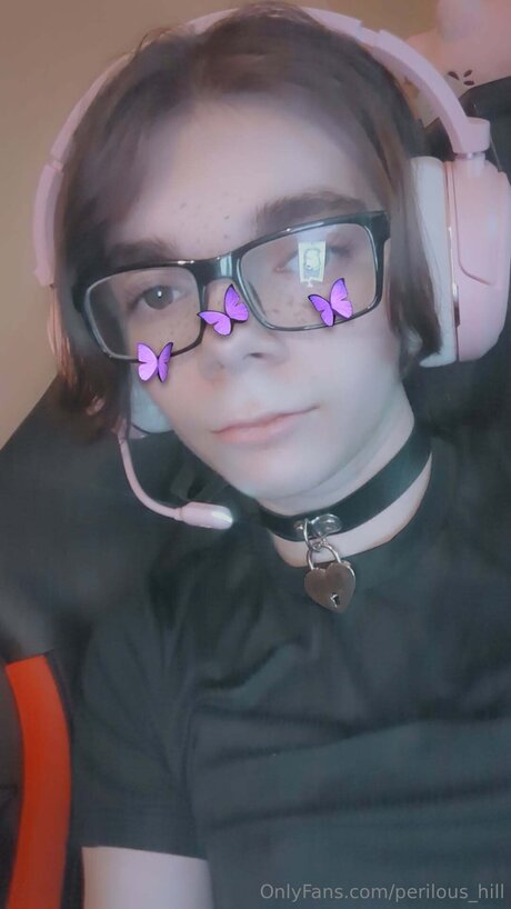 Perilous Hill かわいいスター アーカイブ