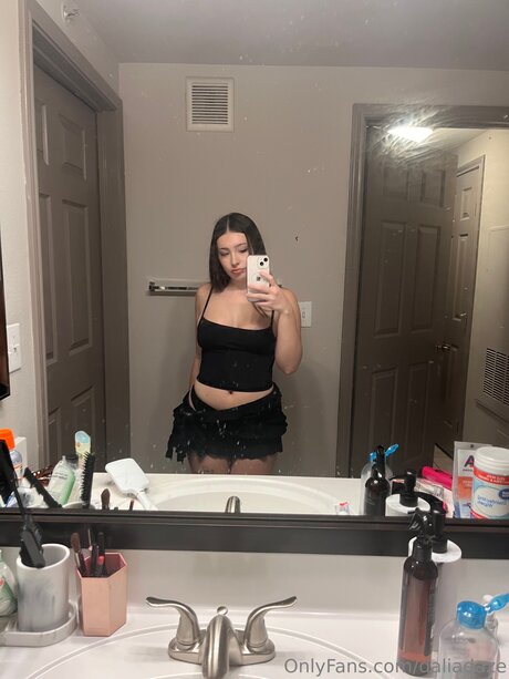 Daliadaze スター xxx 写真