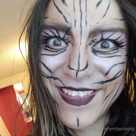 赤毛の熟女オンリーファンズ えろ 写真