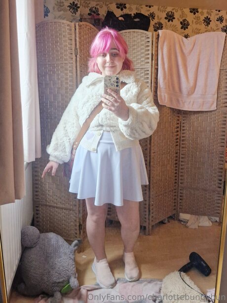 Charlottebunnybun エロティック女優 画像