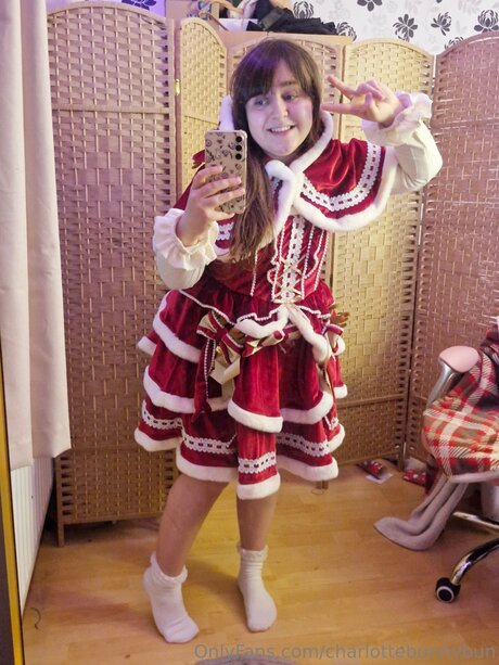 アジアンゴス オンリーファンズ えろ 画像