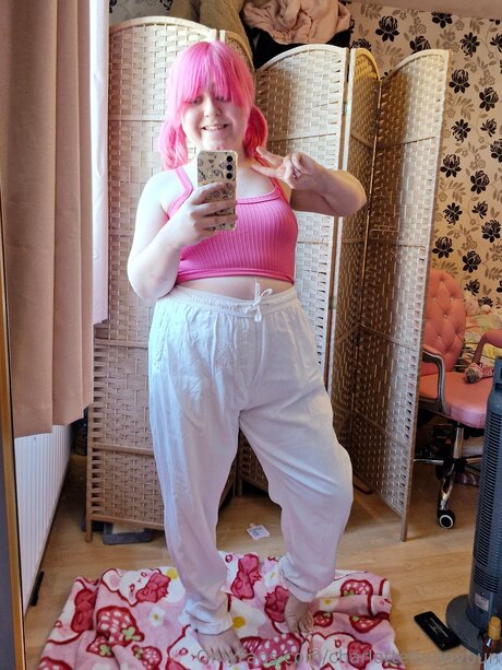 Charlottebunnybun 裸のモデル 写真