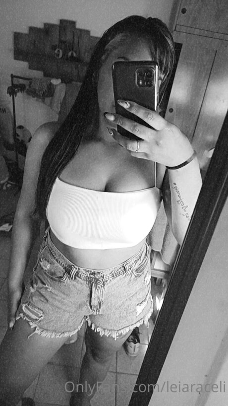 Arabrunette27 ヌードのポルノスター 画像