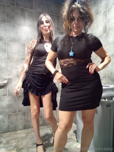 Hotstepmomcasey ヌードモデル 写真