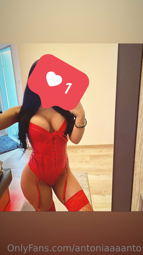 Antoniaaaanto 高品質のポルノスター 画像