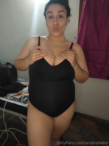 Arisnai アダルトモデル 写真