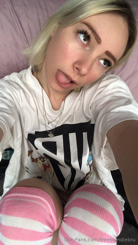 アジア人女性OnlyFans 美しい裸 アーカイブ