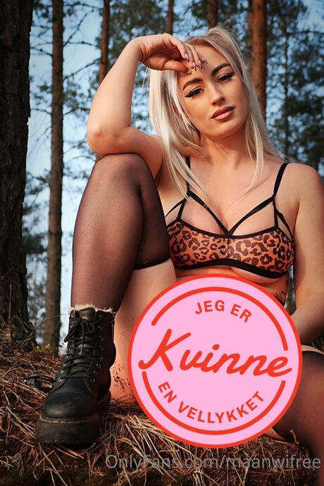 Maanwifree エロティックなスター アーカイブ