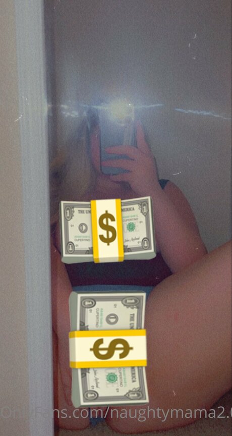 Naughtymama2 0 かわいいスター 写真