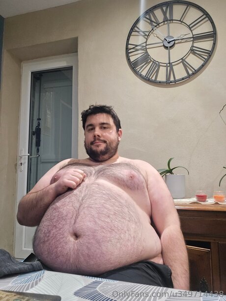 大きな乳首オンリーファンズ エロ 画像