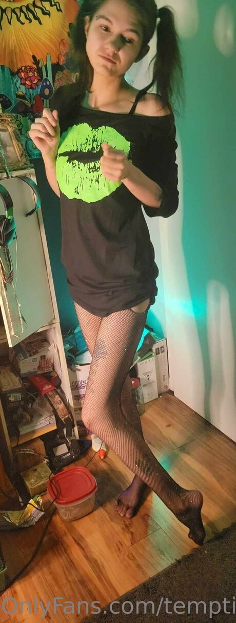 Tempting Soles ポルノスター 独占 ギャラリー